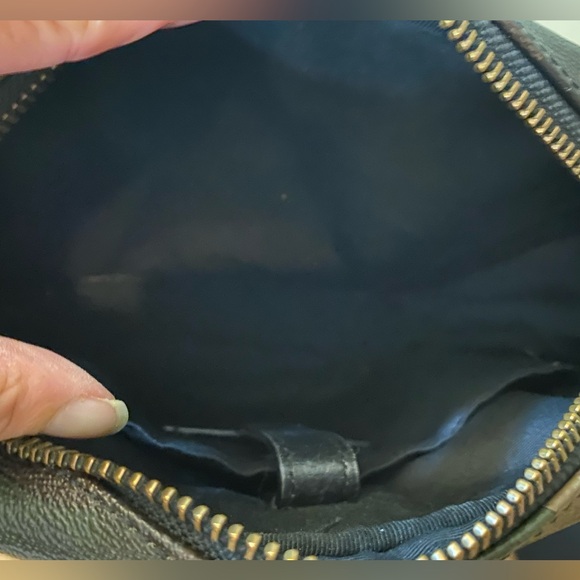 Vintage Leather Coach Camouflage Crossbody Bag - Picture 14 of 16